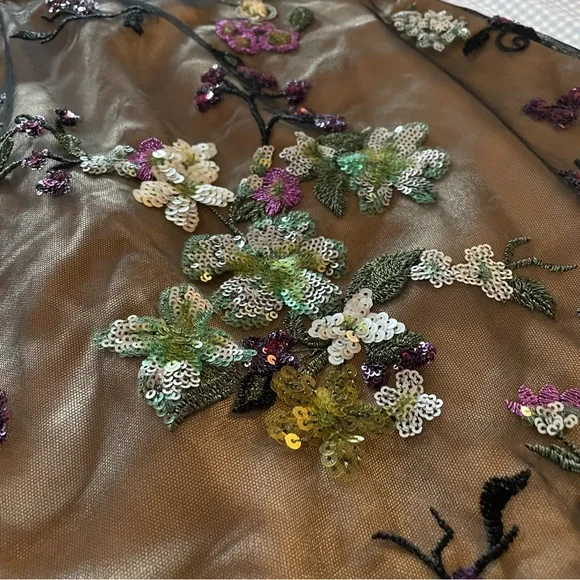 VINCE Begonia Sequined Skirt - Picture 4 of 11